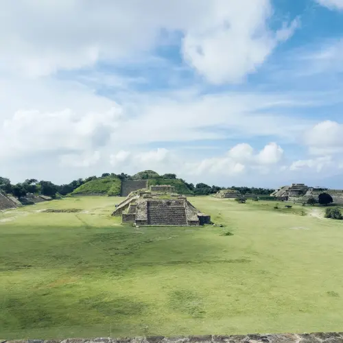 {"id":372,"disk_name":"671c735cc21dc303979703.jpg","file_name":"monte8 (2).jpg","file_size":707420,"content_type":"image\/jpeg","title":null,"description":null,"field":"list_image","sort_order":372,"created_at":"2024-10-26T04:43:08.000000Z","updated_at":"2024-10-26T04:43:23.000000Z","path":"https:\/\/www.traveldiaoaxaca.dobermag.com\/storage\/app\/uploads\/public\/671\/c73\/5cc\/671c735cc21dc303979703.jpg","extension":"jpg"}